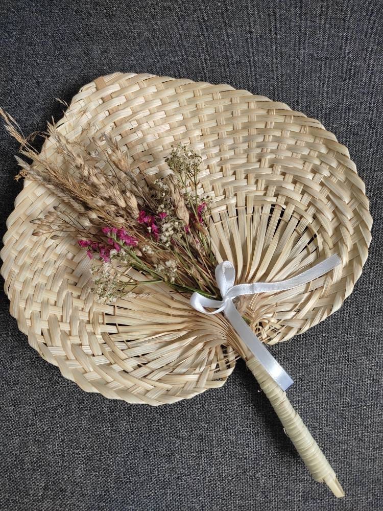 Éventail Forme Feuille en Bambou Fleurs Séchées