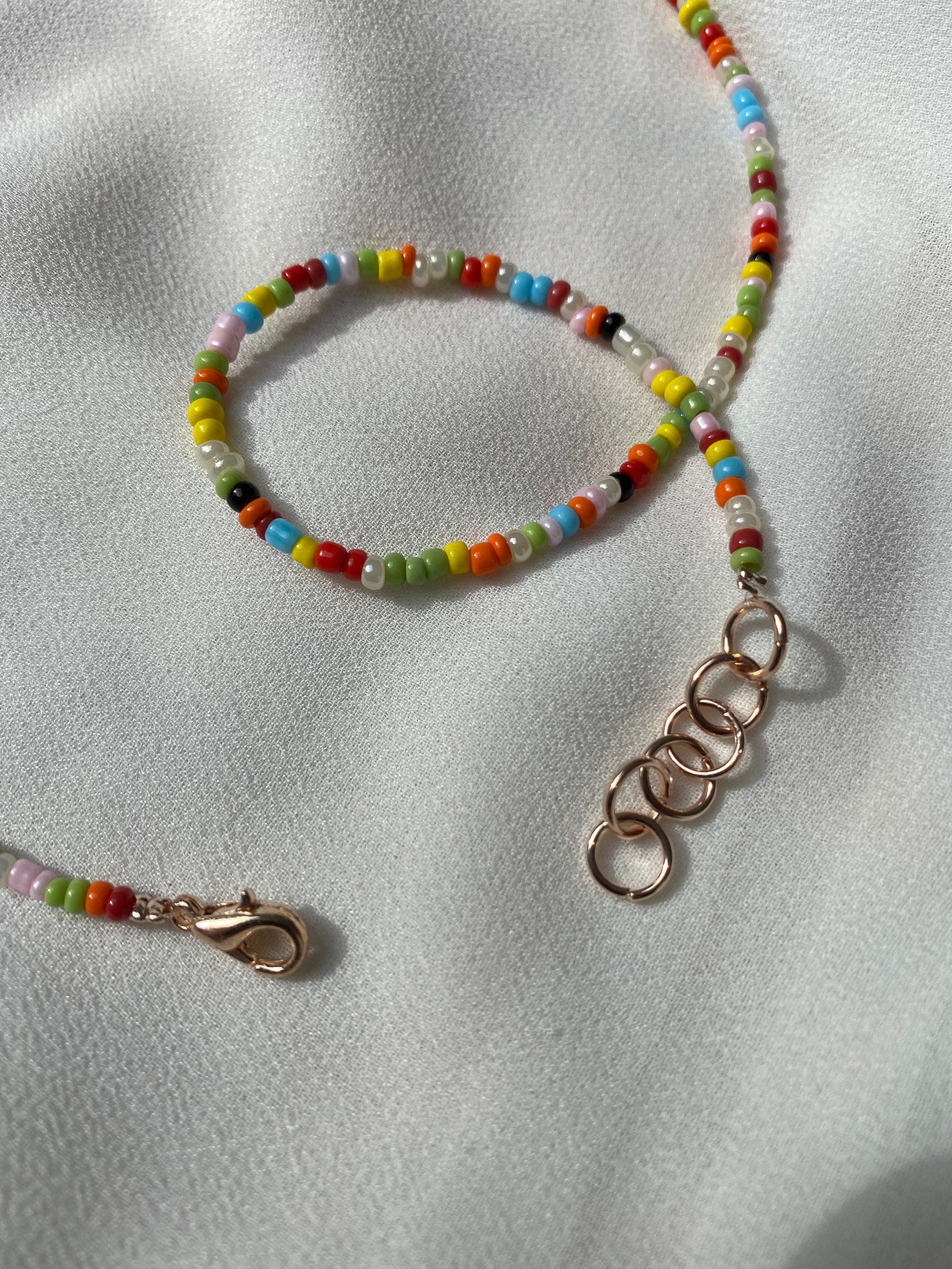 Bunte Boho-Perlenkette Damen – Mit Muscheln & Strass, Mehrreihig, Strandtauglicher Look
