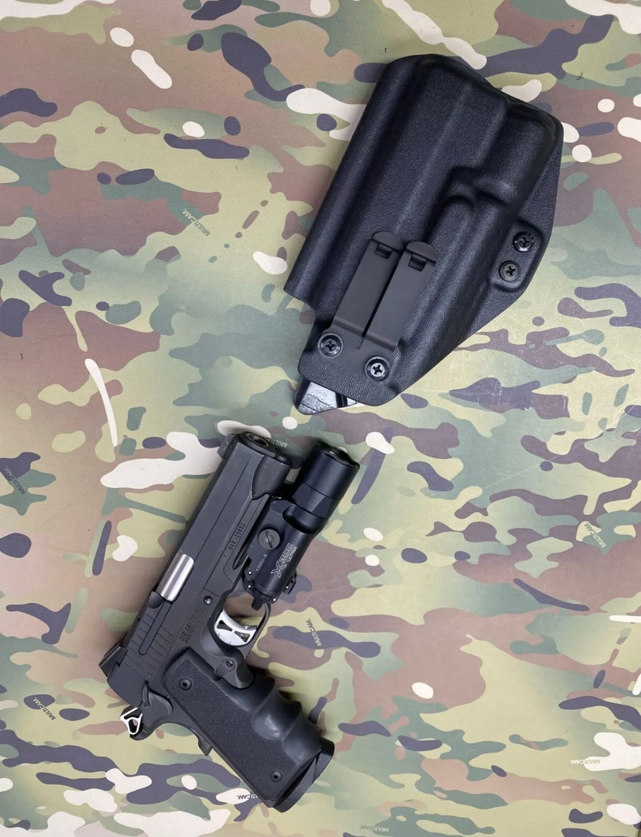 Holster Islander Black Fit Flop main image 1