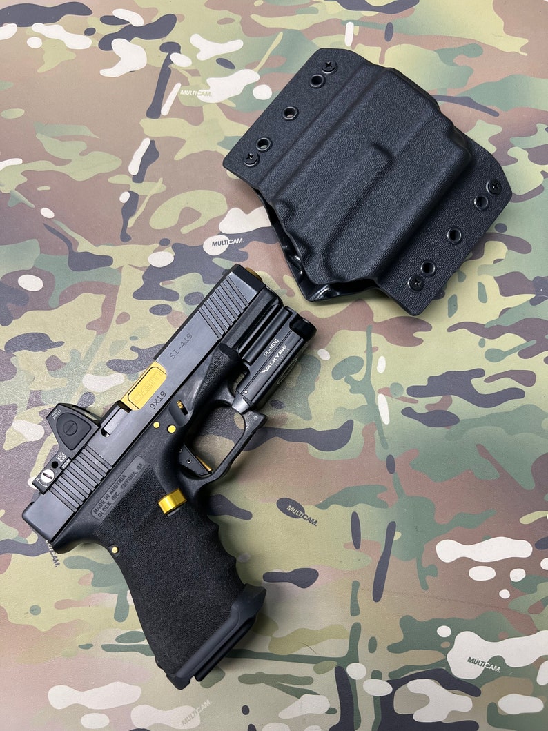 Black Kydex OWB Holster For Glock 19 With Olight PL-3 Valkyrie - Right Hand, Belt Mount, .080" Kydex