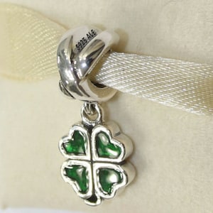 Pandora, Bracelet Charms, Beads, Clips, Dangles, / New / s925 Sterling Silver Dangle Green Four-Leaf Clover Bead / Threaded / Stamp