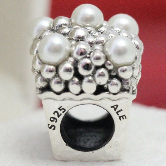 Threaded pandora beads deals