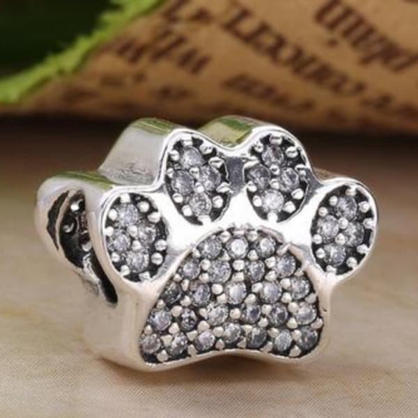 Pandora, Bracelet Charms, Beads, Dangles,/ New / s925 Sterling Silver Sparkling Pavé Paw Print Pet Footprint / Threaded / Stamp