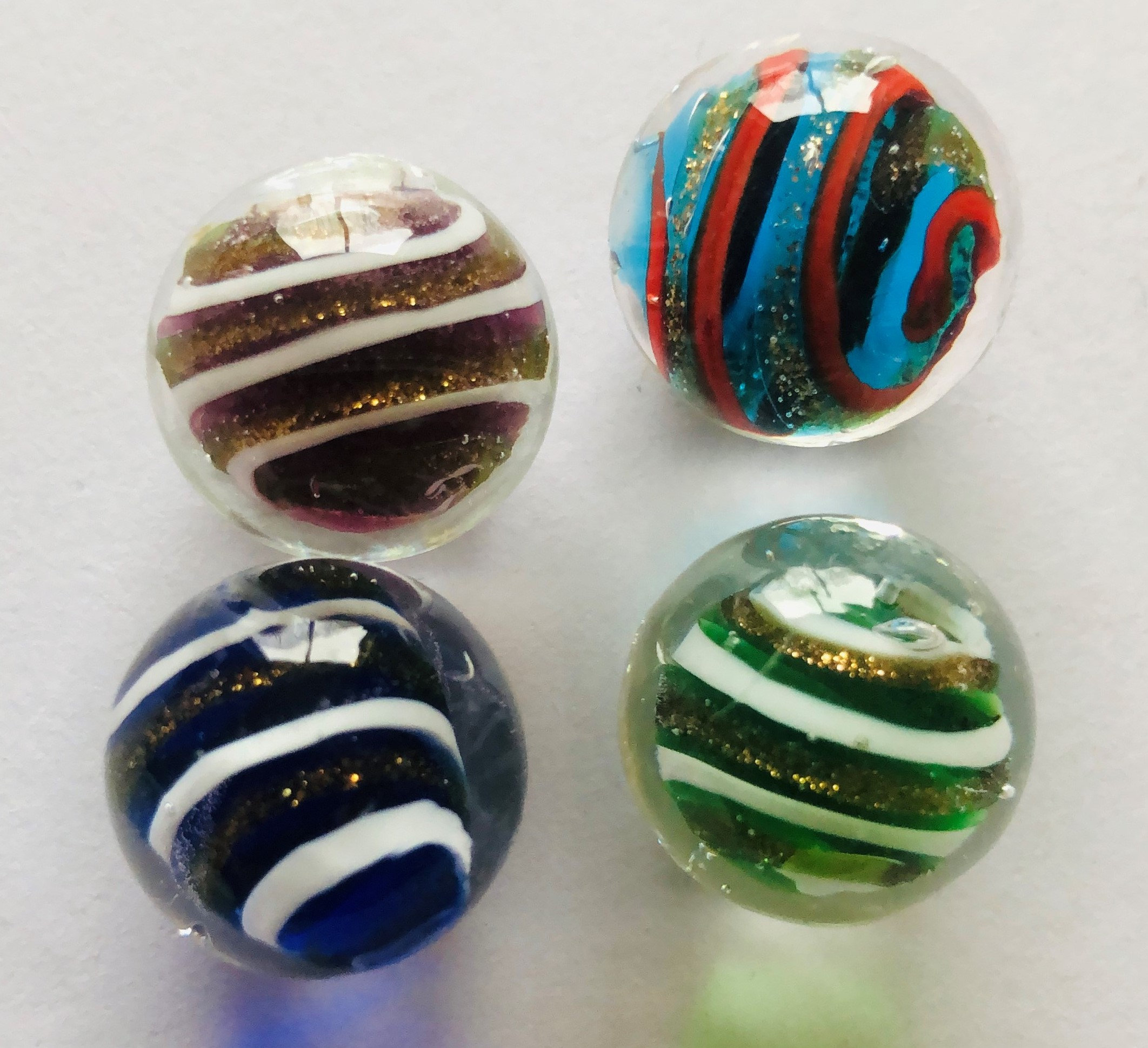 Paquete de 24 bolas de cristal 16 mm, canicas hechas a mano, cristal  soplado, mármol de cristal, colores pastel, juega divertido Montessori  Waldorf -  España