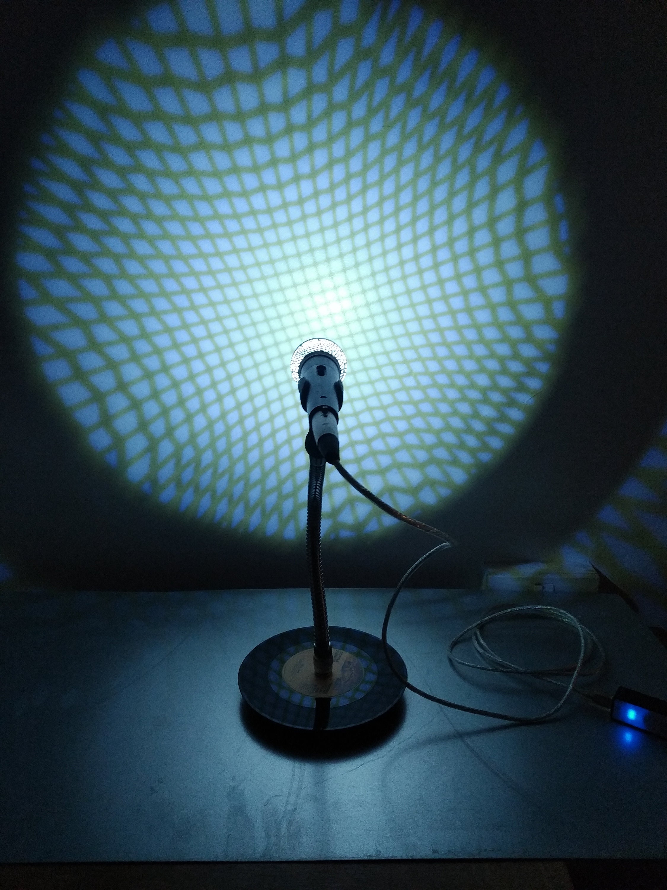 Microphone Music Desk Lamp W 7 Retro Vinyl Base. Gift Etsy New Zealand