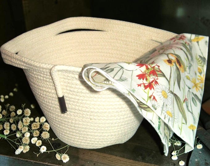 Handmade Sourdough Bread Basket: Dough Proofing Bowl with Napkin