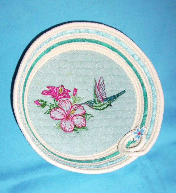 Hummingbird Embroidered Rope Bowl-Decorative Fabric Basket