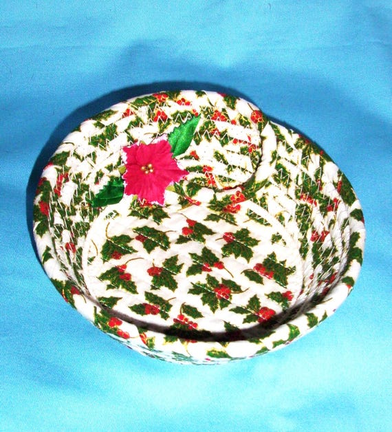 Small Holly Fabric Rope Bowl-Poinsettia Holiday Coiled Design