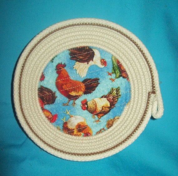Chickens Rope Bowl-Rooster Hen Trinket Bowl-Coiled Rope Bowl-Barnyard Scene Bowl-chickens in a basket-small farmyard bowl