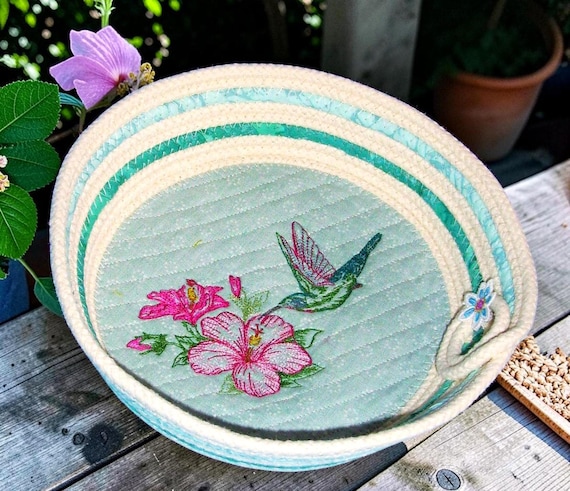 Hummingbird Embroidered Rope Bowl-Decorative Fabric Basket