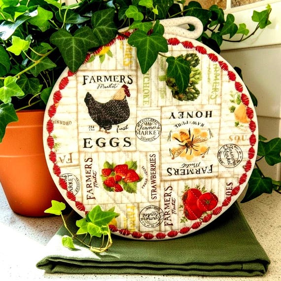 Fabric Rope Coaster: Heat Resistant Trivet, Country Hen Decor