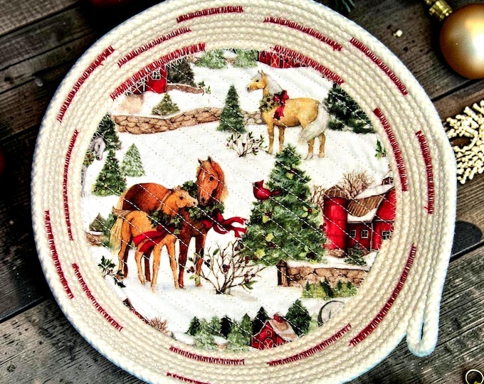 Christmas Horse Fabric Rope Bowl: Holiday Winter Decor