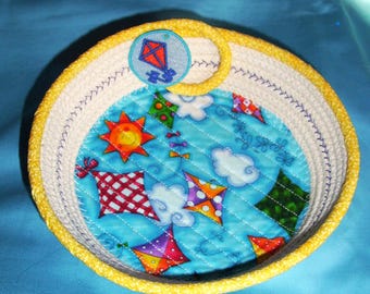 Cometa Diversión Cuenco de cuerda bordada - Cesta infantil forrada en tela