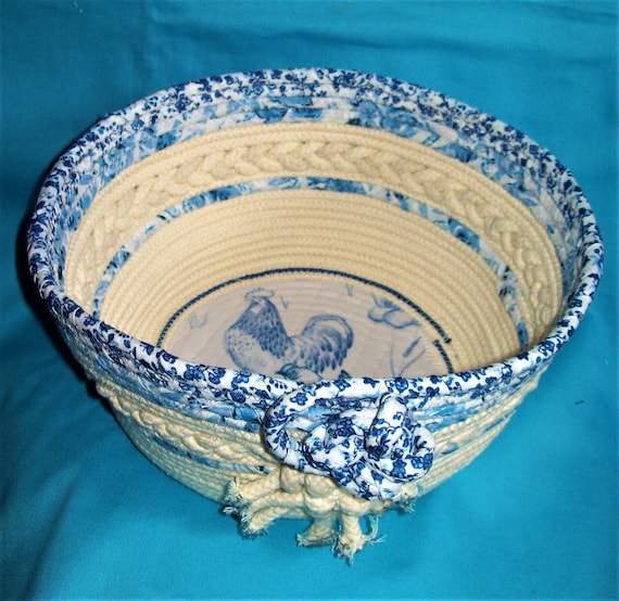 Chicken Rope Bowl: Braided Farmhouse Decor Basket-Handmade Gift
