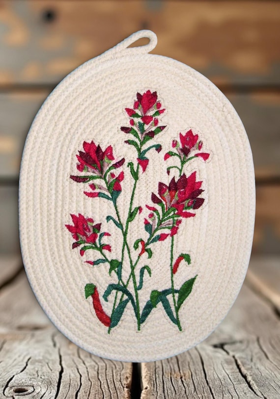 Embroidered Indian Paintbrush Rope Trivet: Handmade Cotton Table Mat