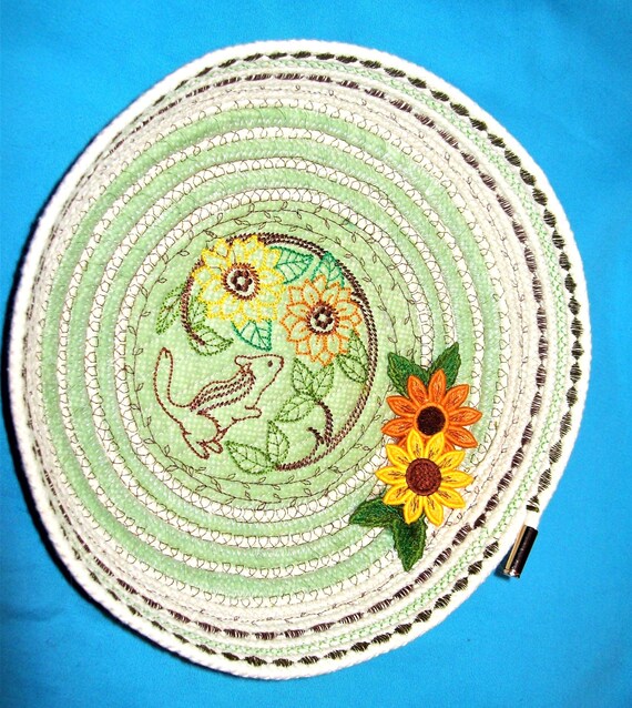 Embroidered Sunflower Rope Bowl-Chipmunk Coiled Fabric Rope Basket