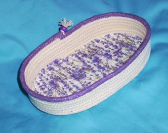 Cuenco de cuerda con flores de lavanda: cesta envuelta en tela, organizador hecho a mano