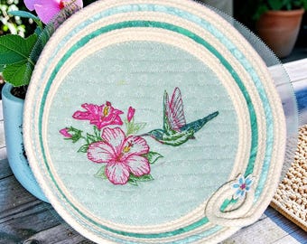 Hummingbird Embroidered Rope Bowl-Decorative Fabric Basket