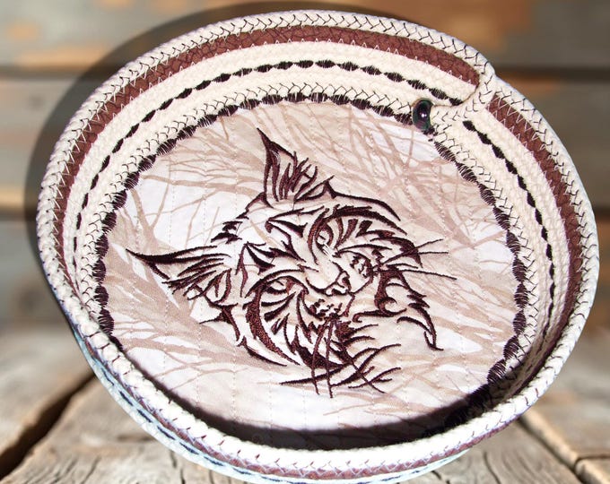 Lynx Embroidered Rope Bowl: Handmade Coiled Basket Organizer