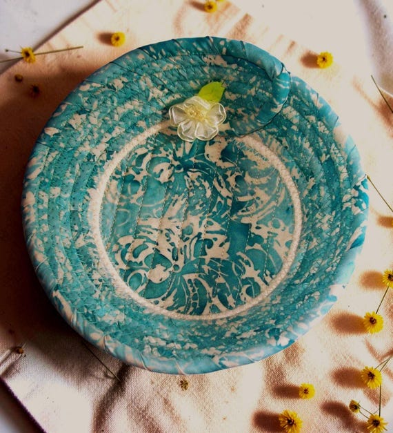 Batik Rope Trinket Bowl: Handmade Fabric Key Keeper with Flower Accent