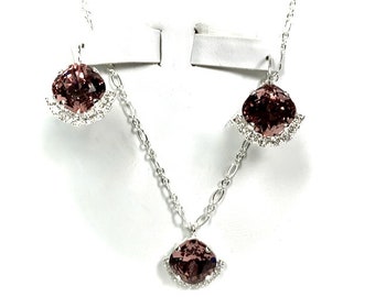 Gorgeous Rhinestone Trimmed  Crystal Earring & Necklace Set Featuring Swarovski Crystals!  So Pretty!