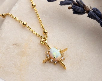 Collier étoile délicat en opale, bijoux célestes, collier minimaliste, cadeau d'anniversaire, collier délicat pour tous les jours, cadeaux pour elle, cadeau de la Saint-Valentin