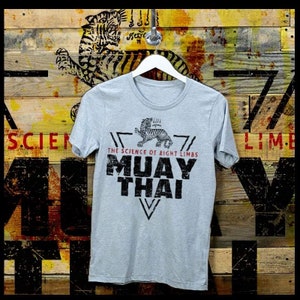 Muay Thai Thailand Sak Yant tiger fighter respect and honor Tattoo Thai Boxer Martial Arts T-Shirt
