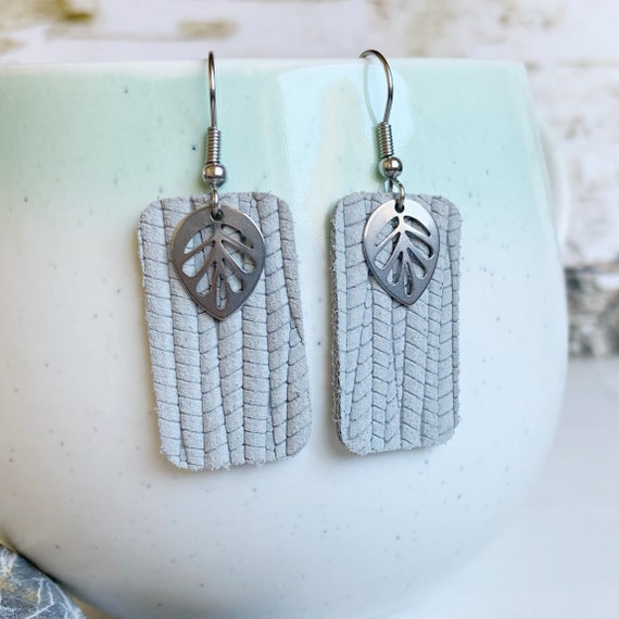 Silver Gray Palm Textured Genuine Leather Geometric Rectangle Bar