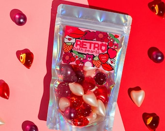 Retro 90's Pink Mix Bath Pearls. 30 Heart and Round Bath Pearls. Cherry Hearts, Strawberry Hearts, Vanilla Hearts, Lychee and Lotus Pearls.