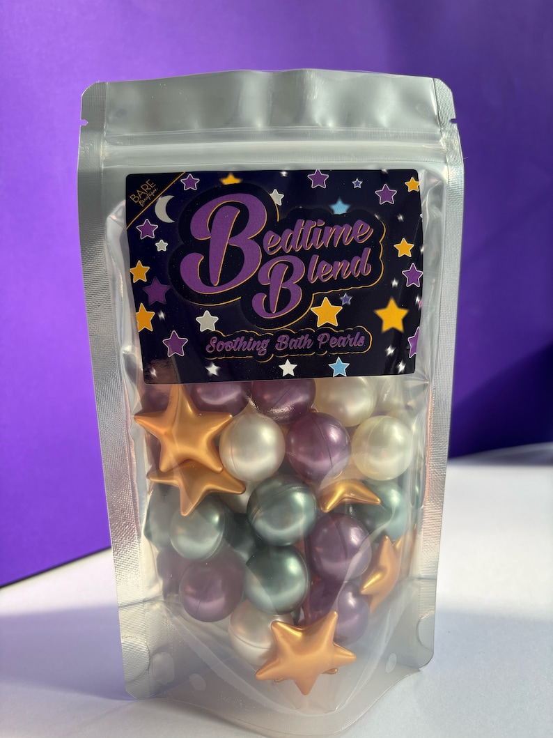 Bedtime Blend Pack of 30 Bath Pearls. Lavender, Coconut and Lotus Stars. Relaxing, Soothing Scents. Retro Gift. image 1