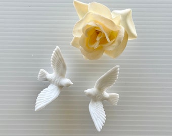 Vintage Pair of Small Doves; 2" Lovebirds by Wilton; Wedding Cake Decorations, Crafts or Christmas; Plastic NOS, Hong Kong