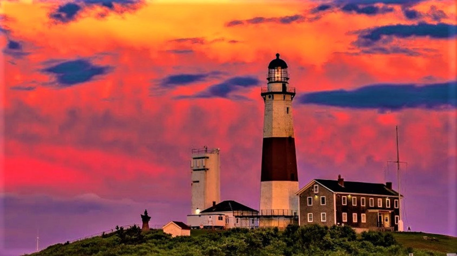 Montauk Lighthouse dramatic sky....stunning | Etsy