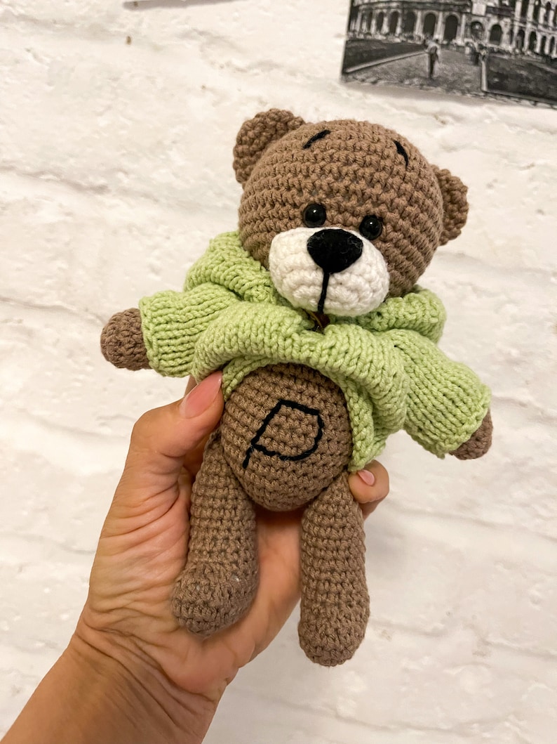 Oso de peluche de ganchillo con capucha, peluche de oso de peluche, baby shower de oso de peluche, anuncio de embarazo, nueva mamá, regalo de papá imagen 4