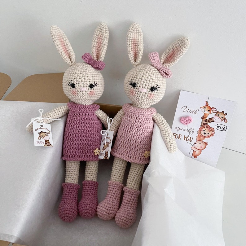 Bunny knuffel, schattig konijntje amigurumi, gehaakt konijn meisje jongen, katoen gevuld dier cadeau, peuter cadeau, gehaakt speelgoed voor een pasgeboren baby afbeelding 7