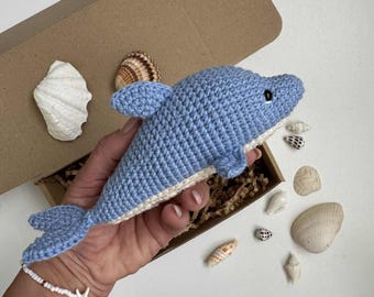 Pequeño delfín azul amigurumi de crochet, delfín de peluche kawaii, decoración para amantes de la vida marina, animal del océano