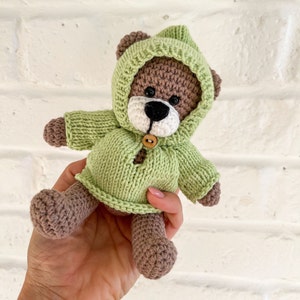 Oso de peluche de ganchillo con capucha, peluche de oso de peluche, baby shower de oso de peluche, anuncio de embarazo, nueva mamá, regalo de papá imagen 3