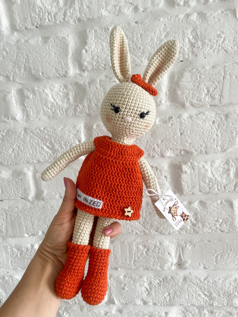 Bunny knuffel, schattig konijntje amigurumi, gehaakt konijn meisje jongen, katoen gevuld dier cadeau, peuter cadeau, gehaakt speelgoed voor een pasgeboren baby afbeelding 6