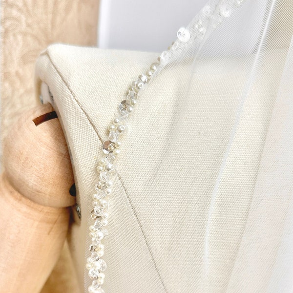 Beaded Wedding Veil,Pearl Veil,Crystal Bridal Veil,Ivory Veil,1 Layer Veil,Short Wedding Veil,Soft Tulle Veil,Fingertip Veil,Short Veil