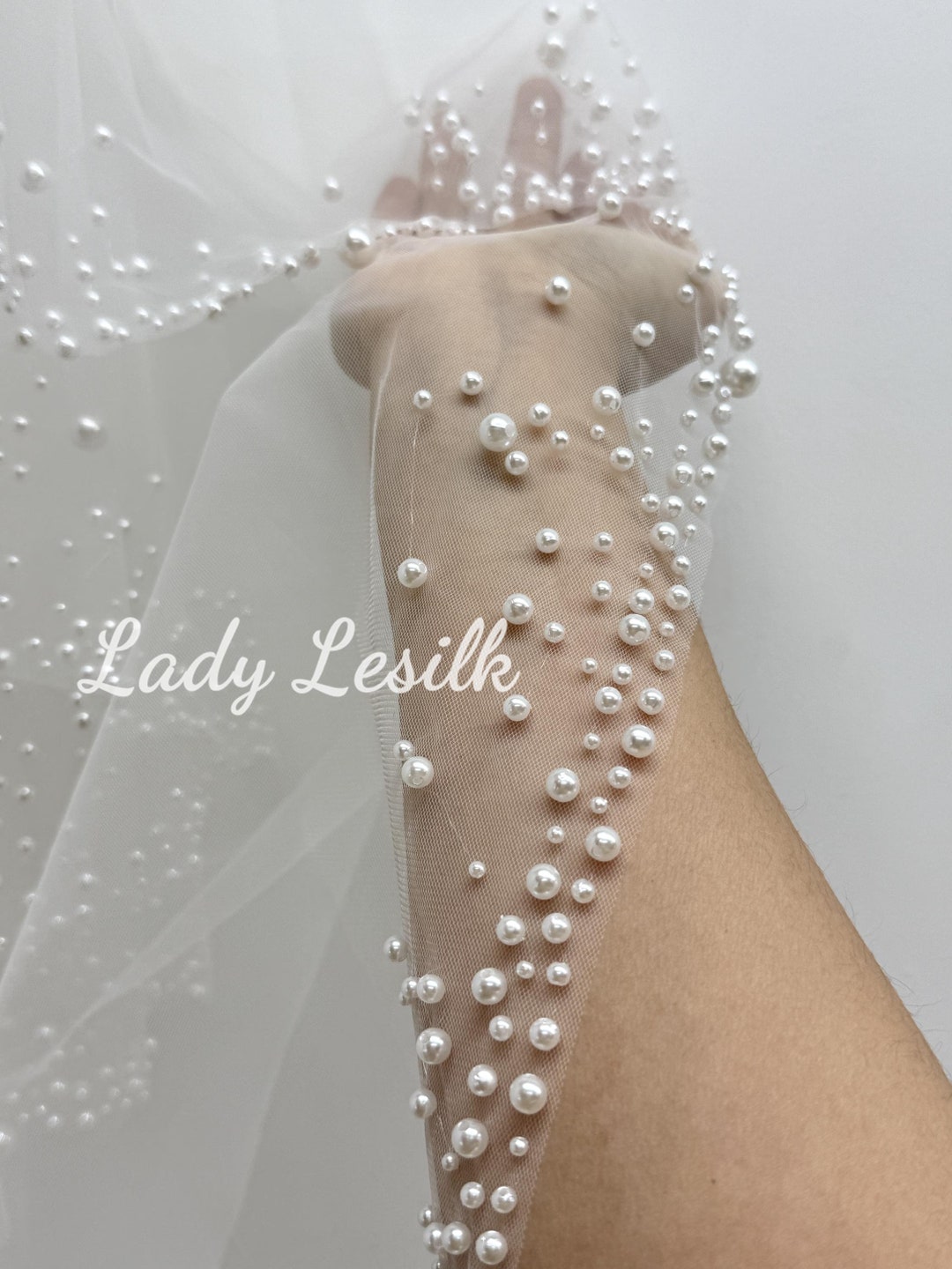 IPhone Edge Velo Da Sposa Con Pettine - 2 Strati, Bianco/Avorio, Lunghezza Gomito, Perline Sul Bordo, Nuovo Con Etichette Rotolo Velo Sposa - Foto 11