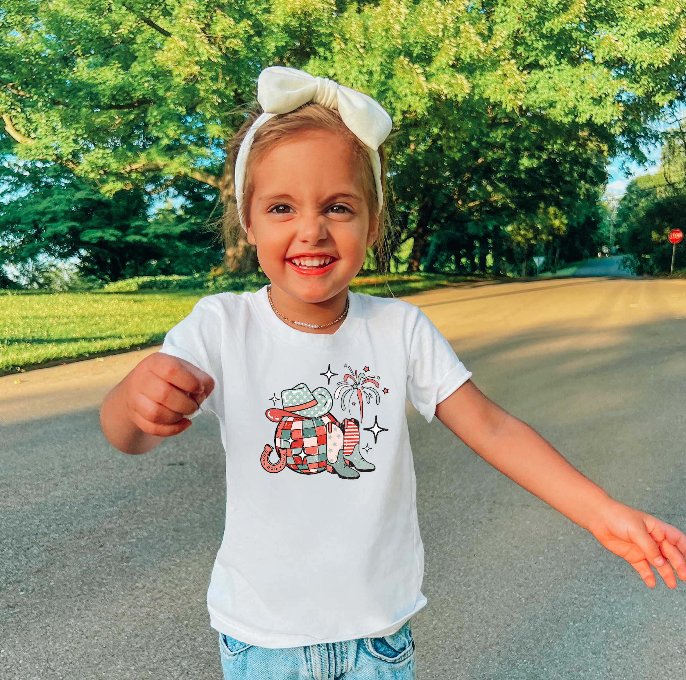 Discover Howdy America Toddler T-shirt, America Retro Tee, 4th of July Kids Tee, American Cowboy Kids Tee, Retro Natural Infant, Memorial Day T-Shirt
