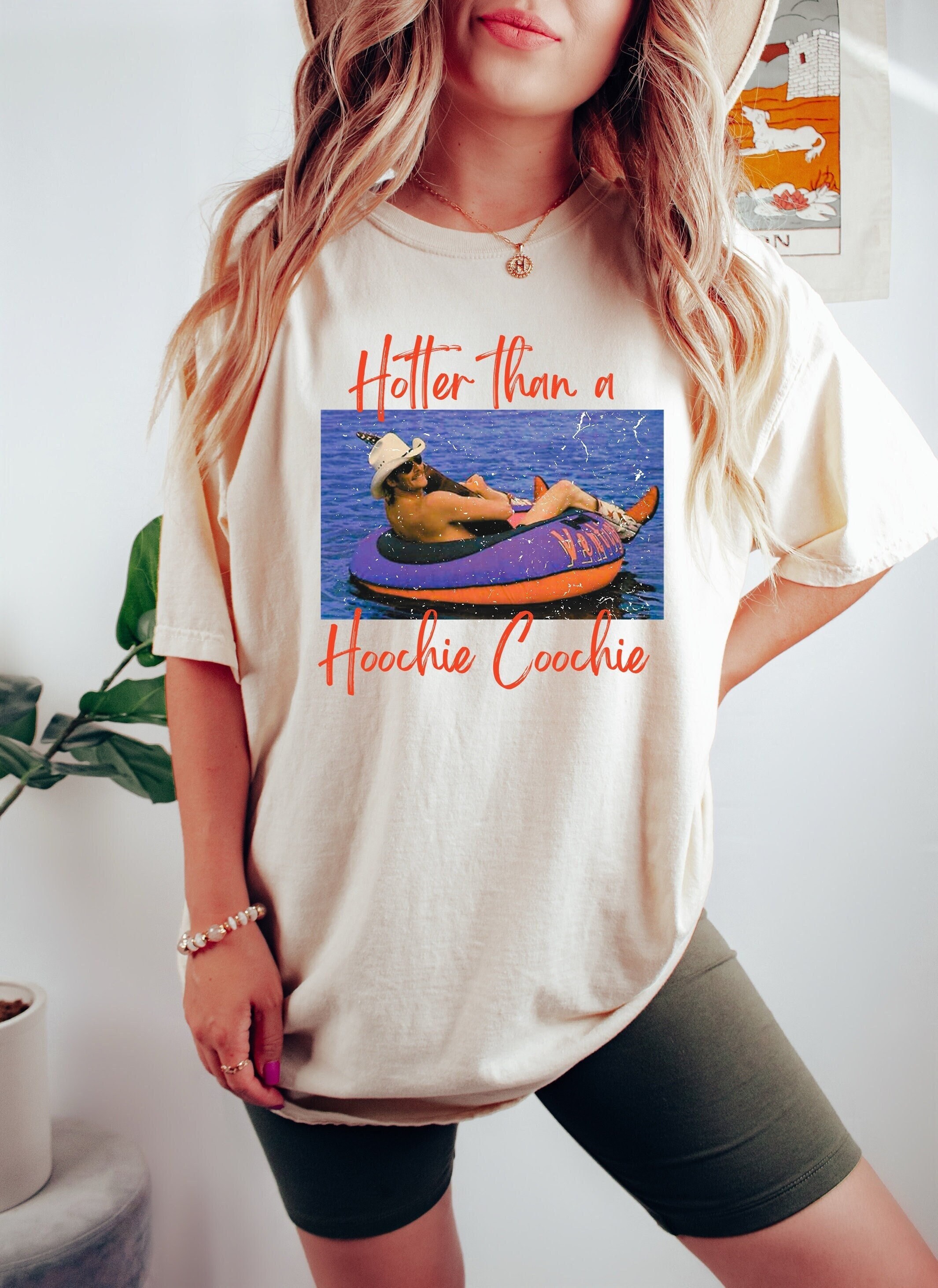 Hotter Than A Hoochie Coochie Shirt, Meme Summer Vacation Tshirt, Music  Lover Tshirt, 90s Country Music, Trendy Summer Tee - Etsy Canada