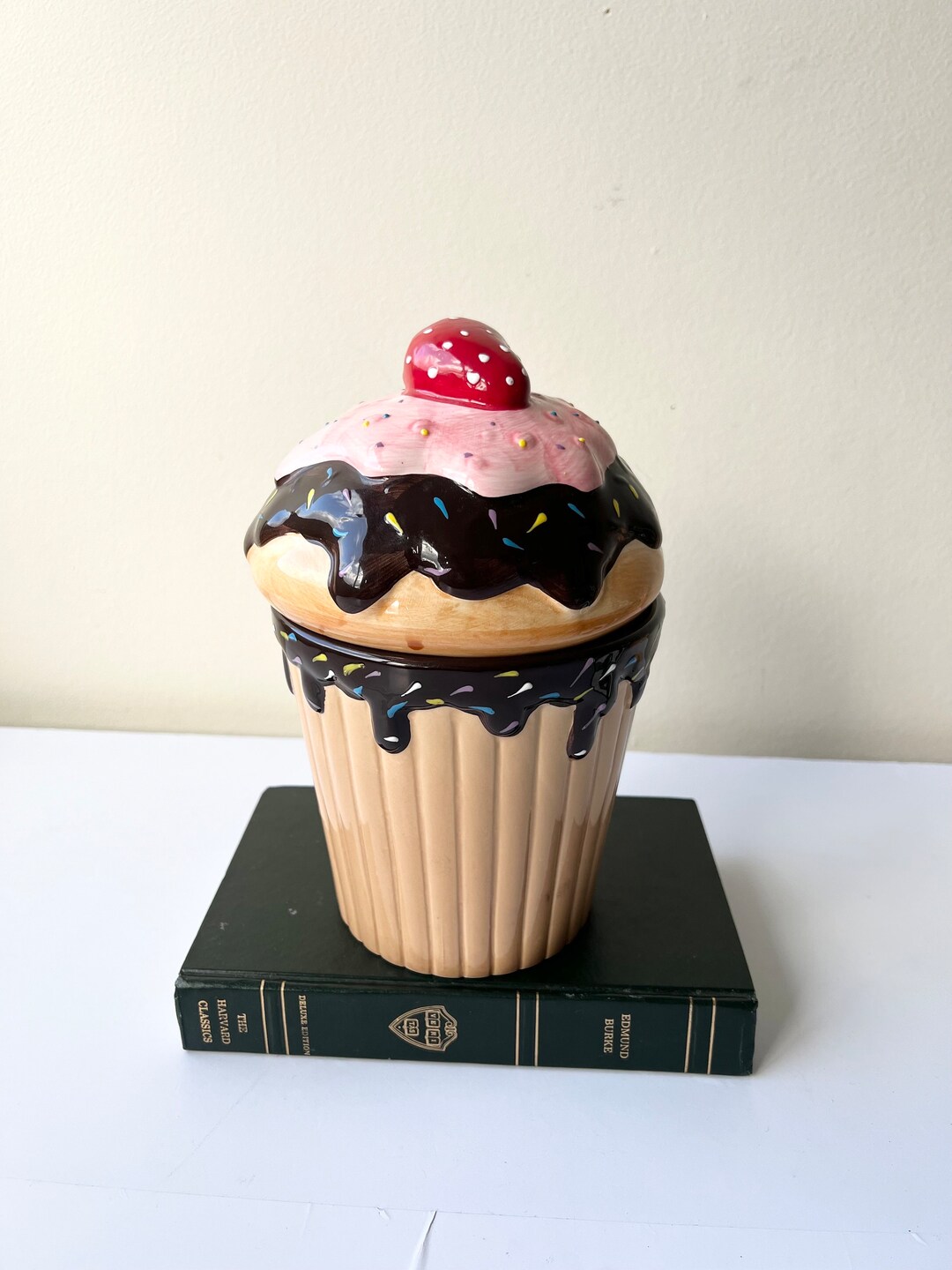 Vintage Ceramic Cupcake Cookie Jar. Large Cookie Jar. Kitchen Organizer