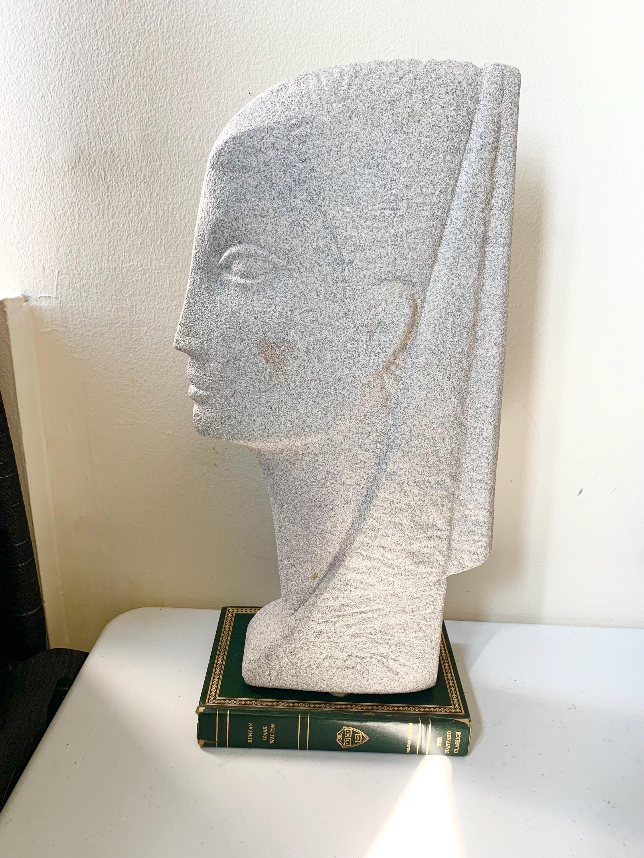 ヴィンテージ・ポストモダン陶器女性頭部彫刻：1980年代アールデコ