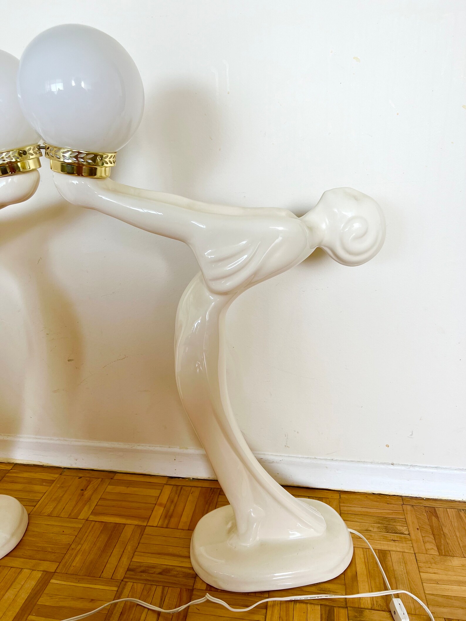 Vintage Lady Lamp. Art Deco Lamp. Vintage Table Lamp, Vintage Glazed