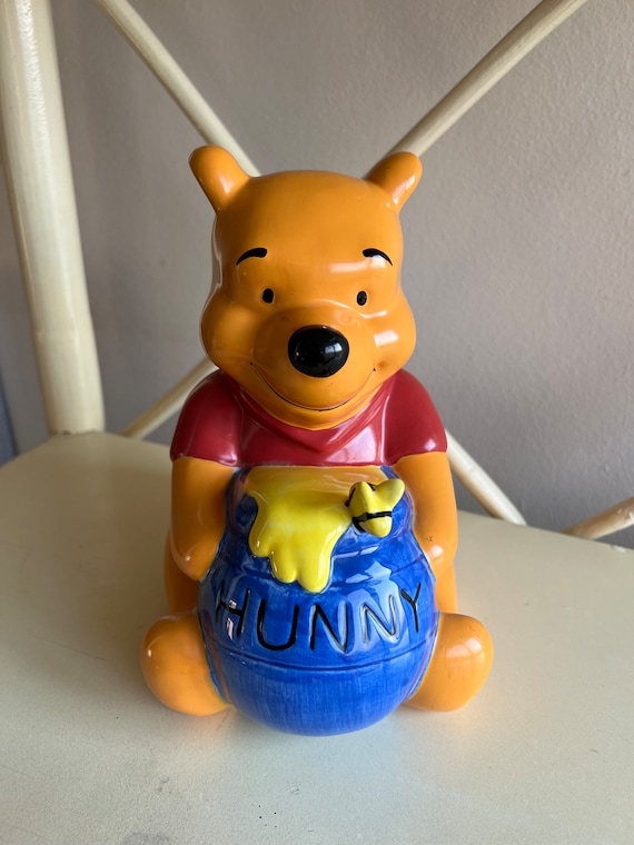 Disney Rare Lodge Cast Iron Winnie The Pooh & Friends Baking