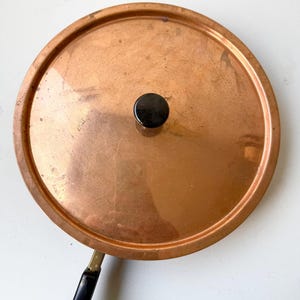 Vintage Copper Saucepan with Lid – French Country Kitchen Cookware, Rustic Copper Pot with Black Handle