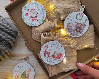 Pallina piatta di legno con stampa natalizia per decorazione albero o decorazione pacco regalo