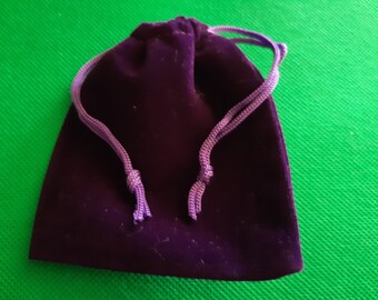 Sacchetto in velluto con coulisse: sacchetti per bomboniere da 7 x 9 cm, confezione da 5 - Italia