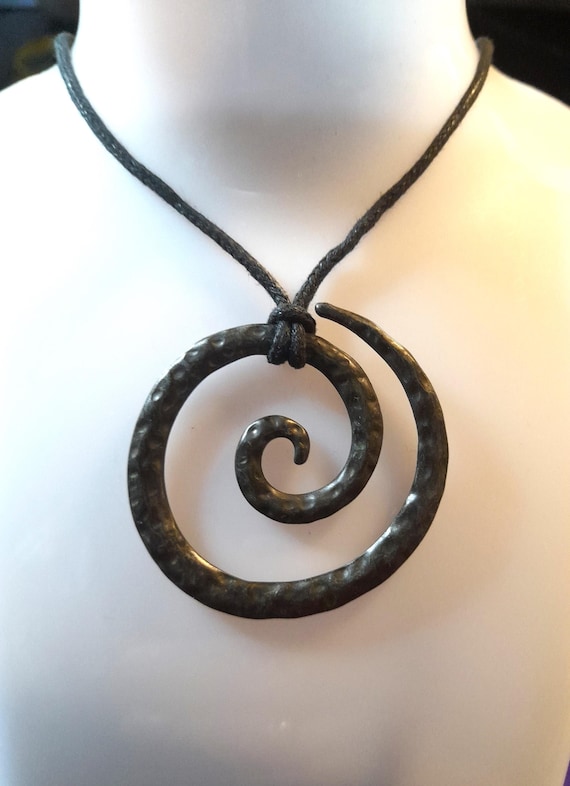 Viking Retro Necklace Amulet - Pendant necklace Unisex - Old cultured inspired Jewellery - Symbolic charm necklace - 2 designs available