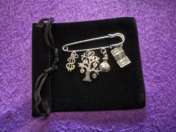 Lucky pin, Money Lover Brooch: Winter Sweater Pin - Silver colour